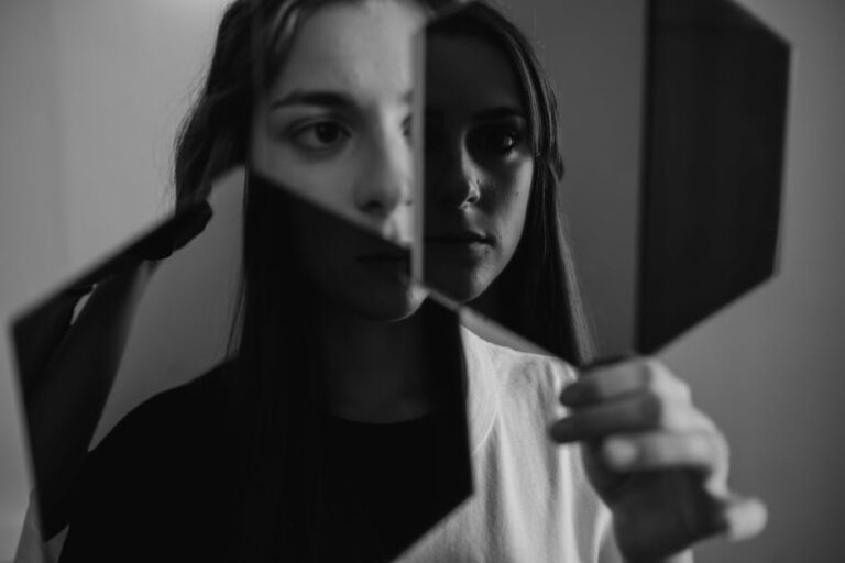 Panik Atak: "Ölüyorum Sandım" Hissinin Bilimsel Gerçeği ve Çözümü
